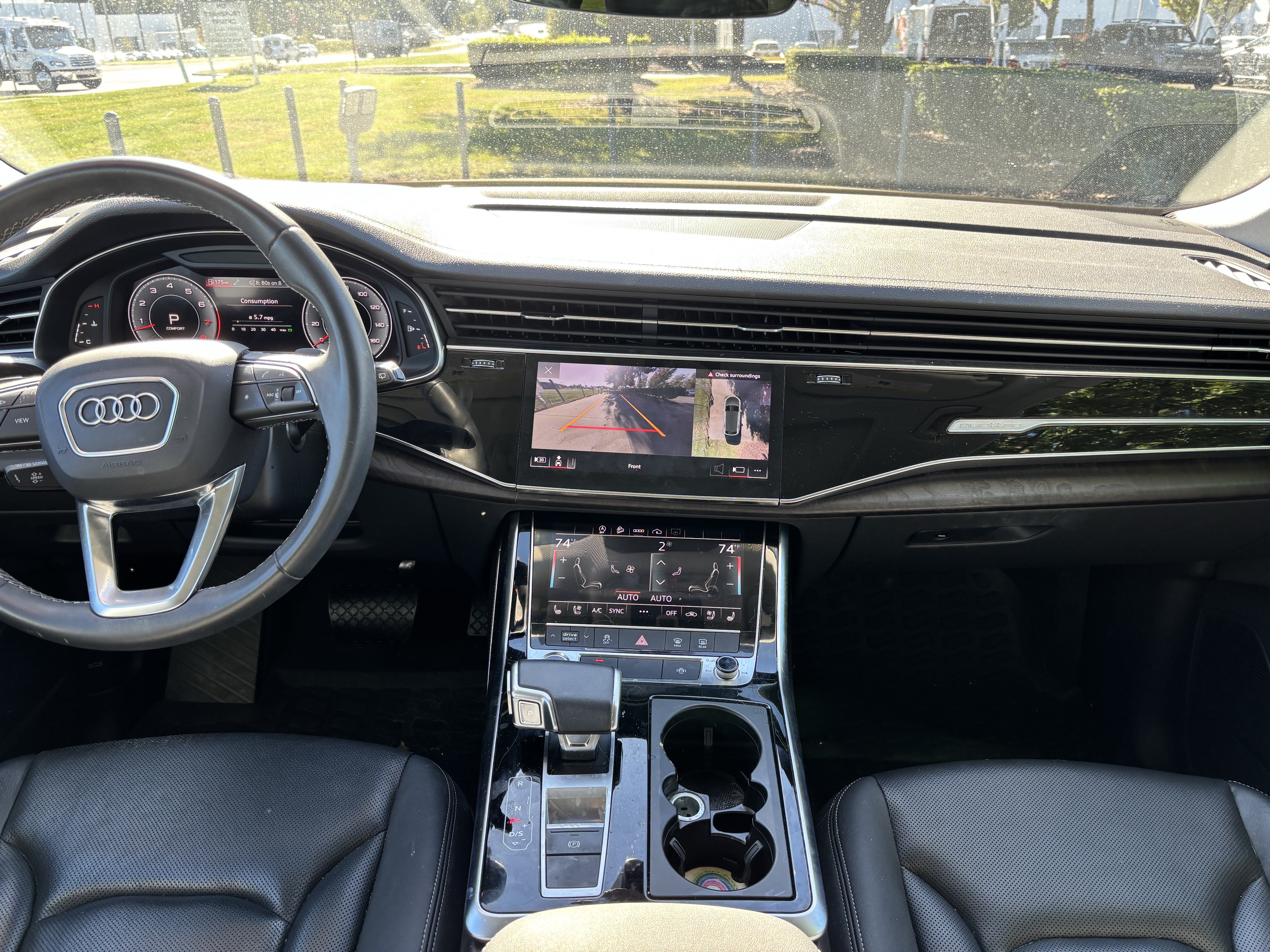 Used 2023 Audi Q8 Premium Plus w/ Premium Plus Package AWD/4WD image 32