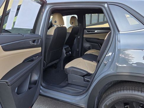 New 2026 Volkswagen Atlas Cross Sport SE AWD/4WD image 25