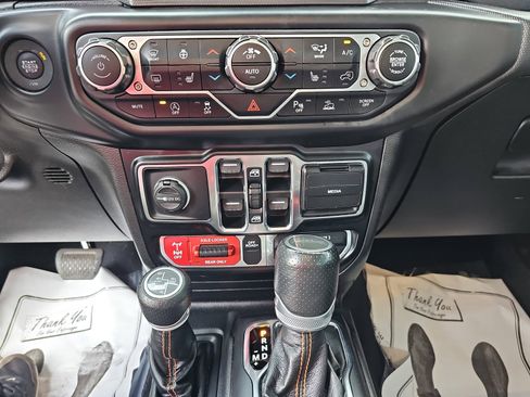 Used 2022 Jeep Gladiator Mojave w/ LED Lighting Group image 28