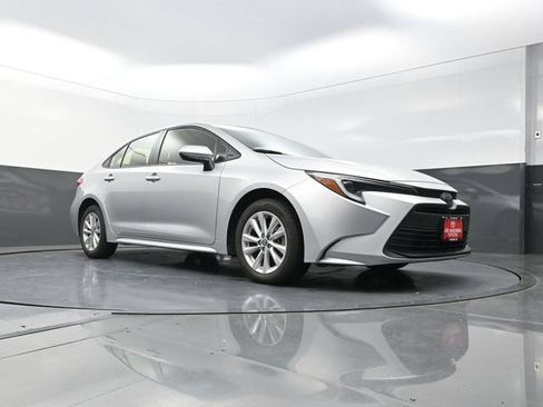 Certified 2024 Toyota Corolla LE w/ LE Convenience Package FWD image 31