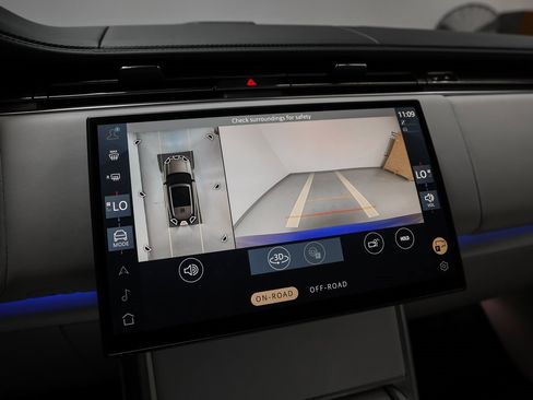 Used 2024 Land Rover Range Rover SV image 54