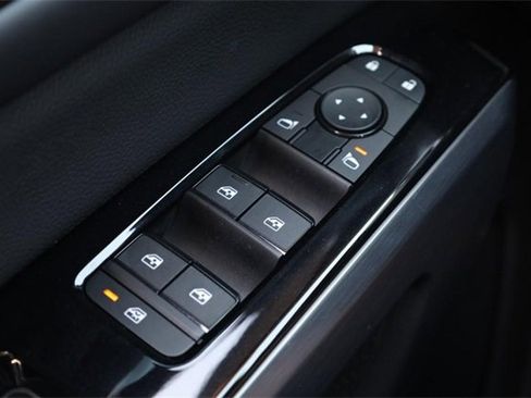 Certified 2024 Nissan Pathfinder SL image 20