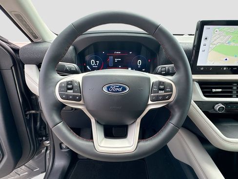 New 2026 Ford Explorer Active w/ Active Comfort Package RWD image 11