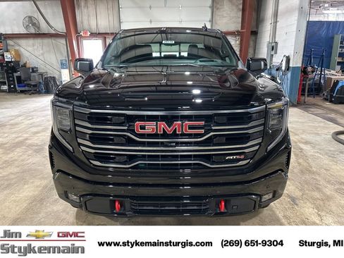 New 2026 GMC Sierra 1500 AT4 w/ Technology Package AWD/4WD image 11