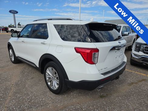 Used 2023 Ford Explorer Limited w/ Limited Technology Package AWD/4WD image 3