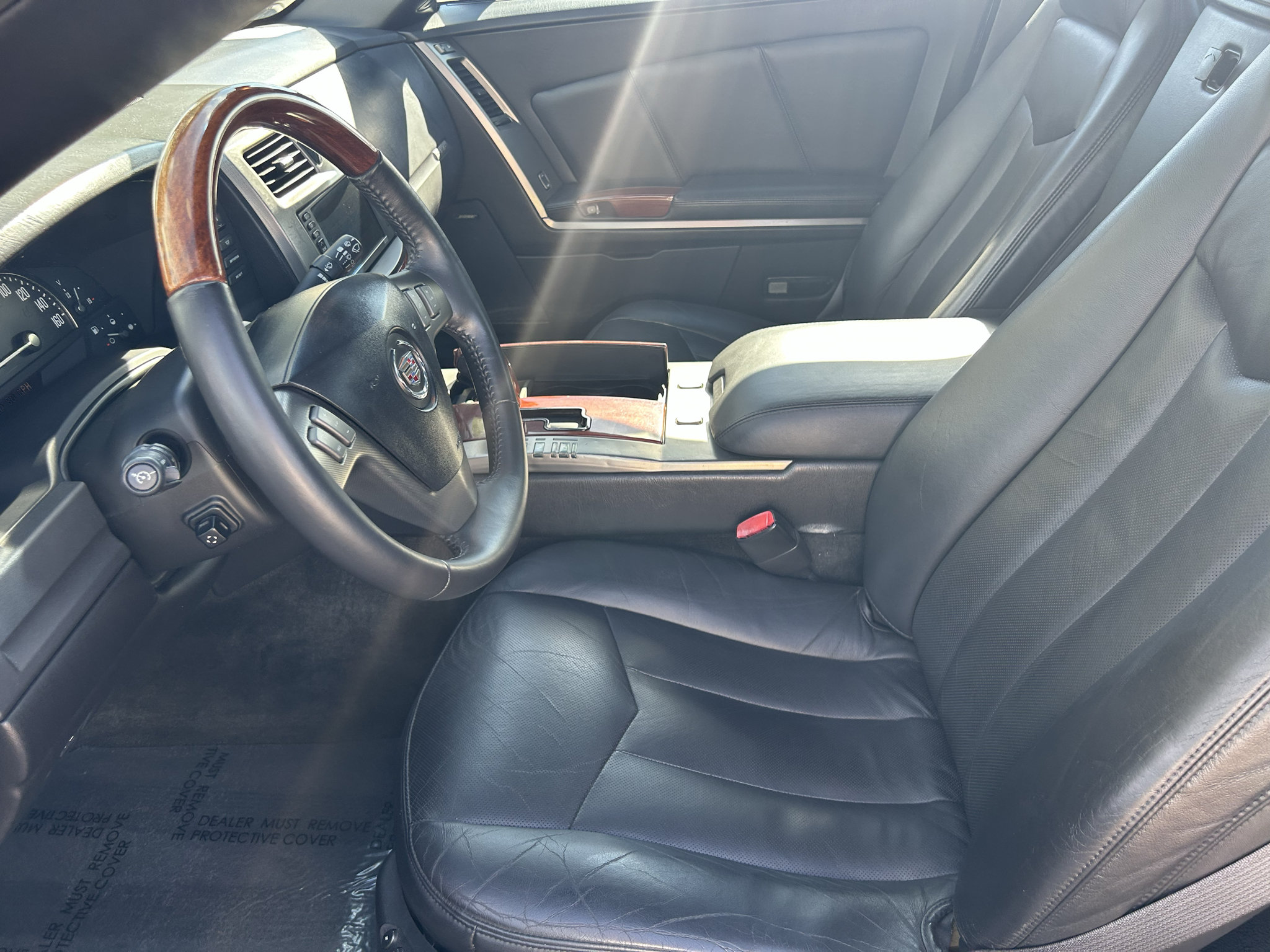 Used 2007 Cadillac XLR RWD image 28