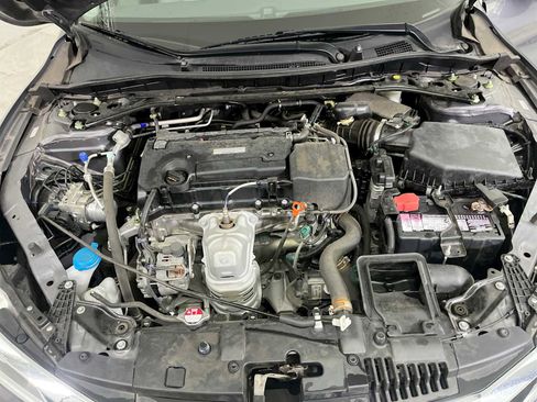 Used 2017 Honda Accord EX-L image 18