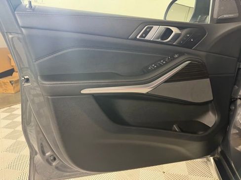 Used 2025 BMW X5 xDrive40i w/ Climate Comfort Package AWD/4WD image 20