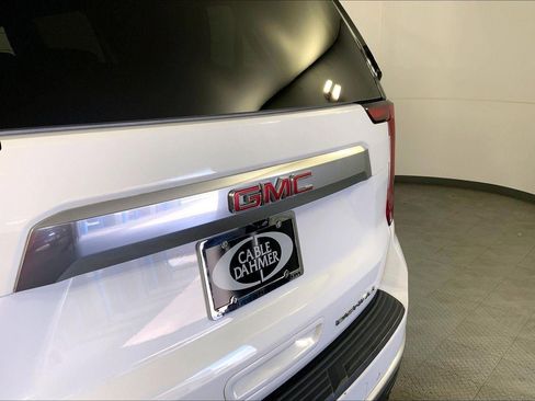 Used 2023 GMC Yukon Denali AWD/4WD image 30
