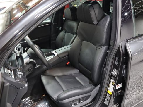 Used 2013 BMW 550i Gran Turismo xDrive image 35