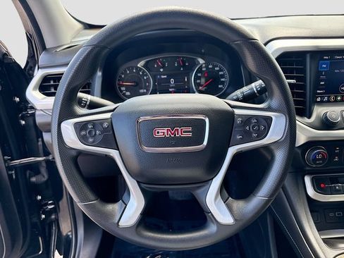 Used 2023 GMC Acadia SLE w/ Driver Convenience Package FWD image 11