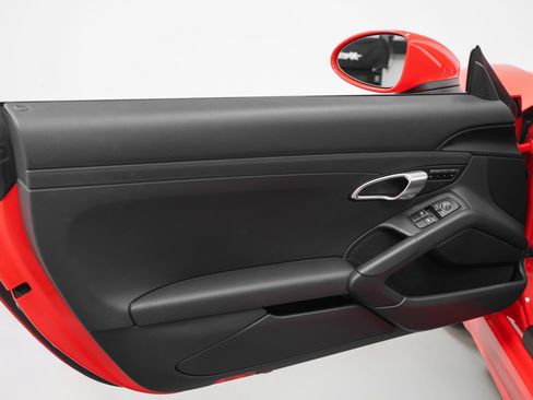 Certified 2019 Porsche 718 Boxster RWD image 45