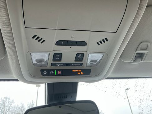 Used 2024 GMC Terrain Denali image 24