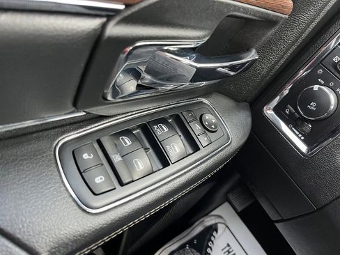 Used 2017 RAM 1500 Laramie image 22