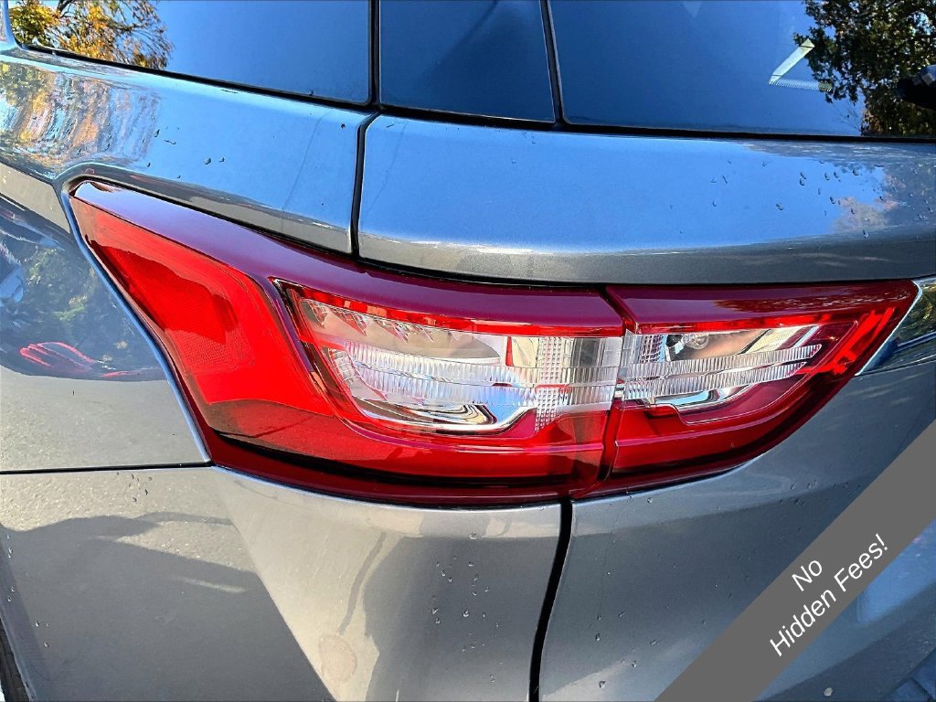 Used 2018 Chevrolet Traverse LT FWD image 22
