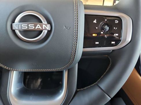 Certified 2025 Nissan Armada Platinum Reserve image 28