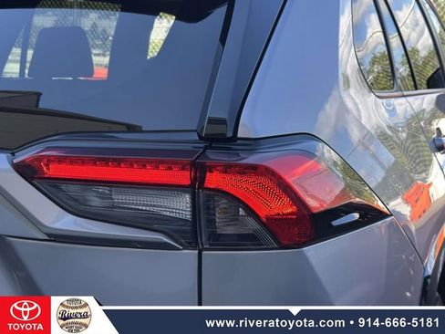 Used 2023 Toyota RAV4 XSE AWD/4WD image 11