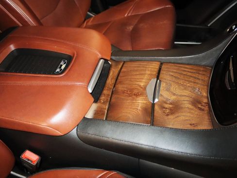 Used 2020 Cadillac Escalade Luxury image 66