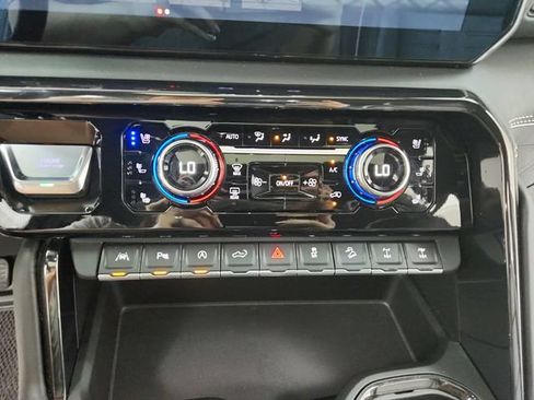 Used 2023 GMC Sierra 1500 AT4X AWD/4WD image 33