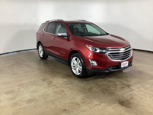 Used 2019 Chevrolet Equinox Premier AWD/4WD image 3