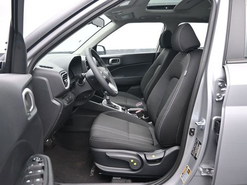 New 2026 Hyundai Venue SEL FWD image 22
