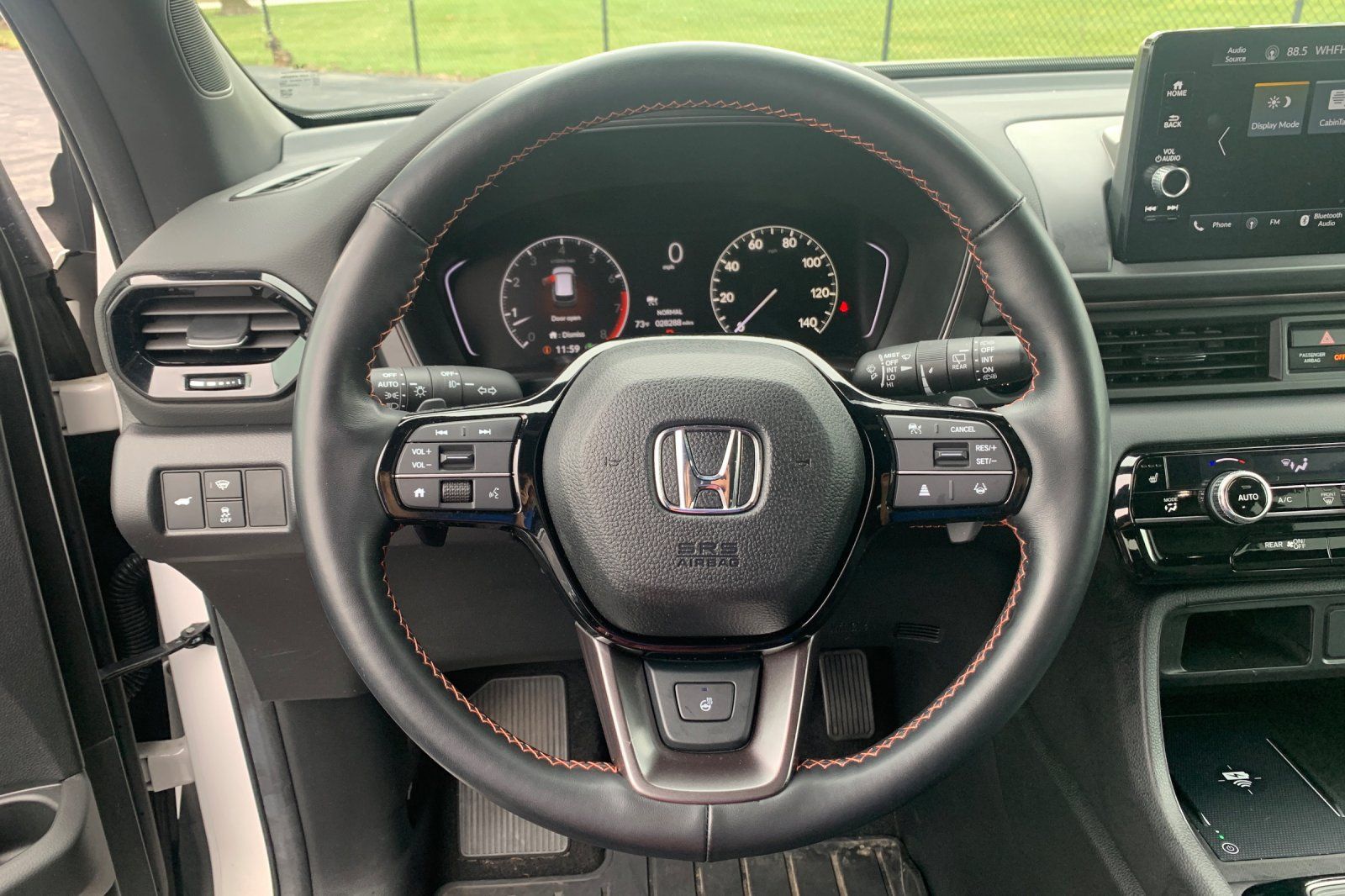 Used 2024 Honda Pilot TrailSport image 29