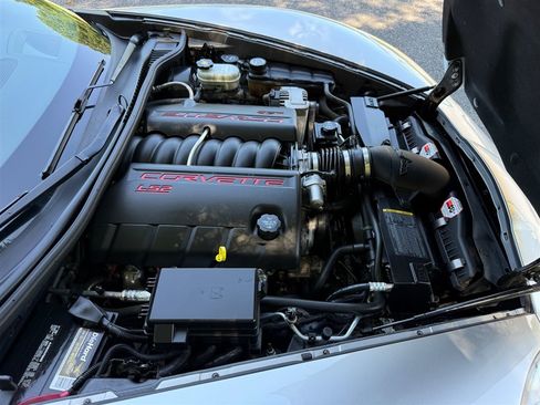 Used 2005 Chevrolet Corvette Convertible w/ Preferred Equipment Group RWD image 64