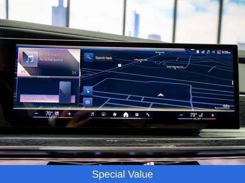 Used 2025 BMW i7 xDrive60 w/ Premium Package AWD/4WD image 19