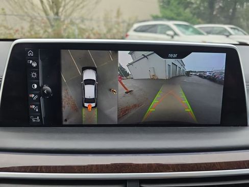 Used 2016 BMW 750i xDrive 750i xDrive image 27