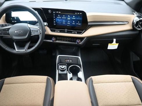 New 2026 Chevrolet Equinox ACTIV w/ Convenience Package III FWD image 20