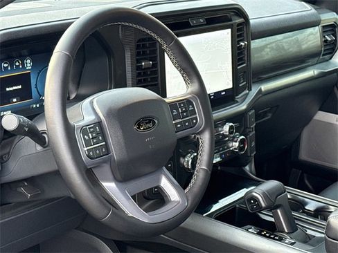 Certified 2025 Ford F150 Lariat w/ Equipment Group 502A High image 18