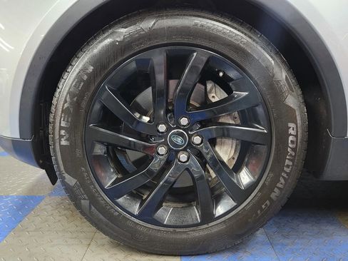 Used 2018 Land Rover Discovery HSE image 72