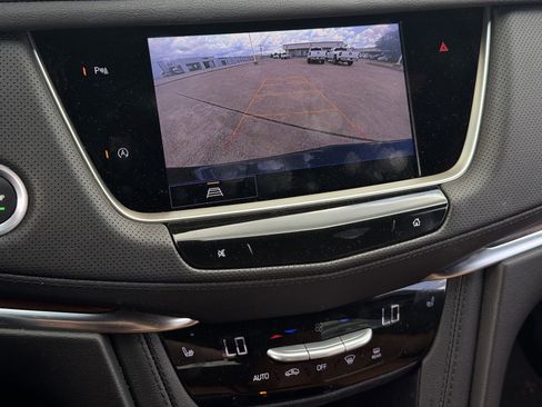 Used 2025 Cadillac XT5 Premium Luxury FWD image 18