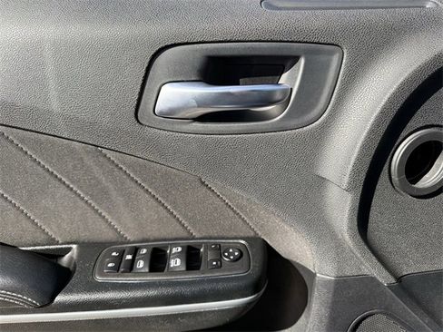 Used 2023 Dodge Charger SXT image 22