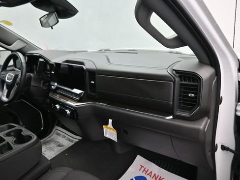 Used 2023 GMC Sierra 1500 Elevation AWD/4WD image 8