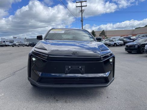 Used 2026 Toyota bZ AWD/4WD image 5