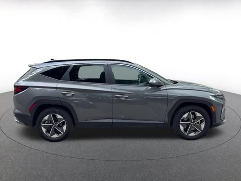 Used 2025 Hyundai Tucson SEL FWD image 16