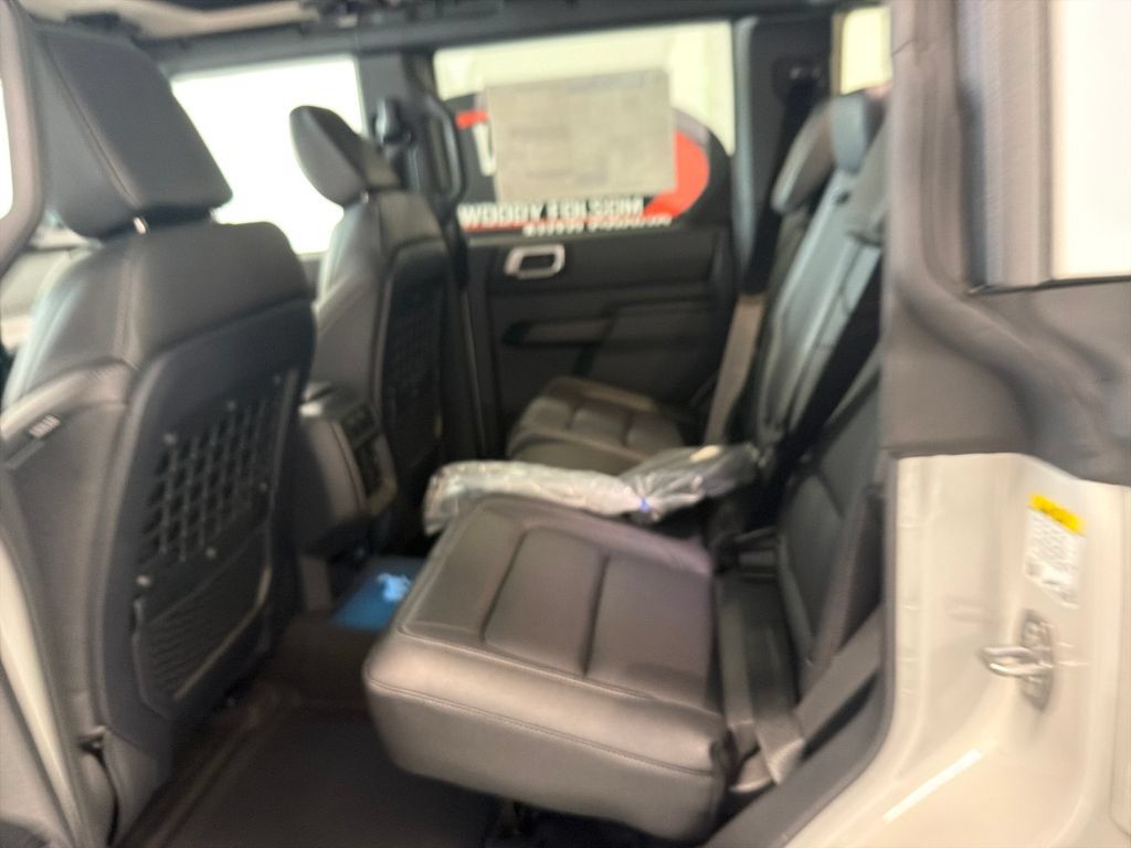 New 2026 Ford Bronco Badlands w/ Sasquatch Package AWD/4WD image 13