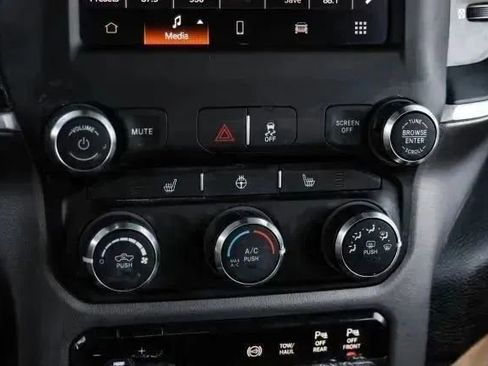Used 2022 RAM 2500 Big Horn w/ Level A Equipment Group AWD/4WD image 27