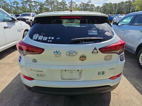 Used 2018 Hyundai Tucson SE image 8