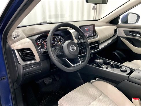 Used 2021 Nissan Rogue SV AWD/4WD image 8