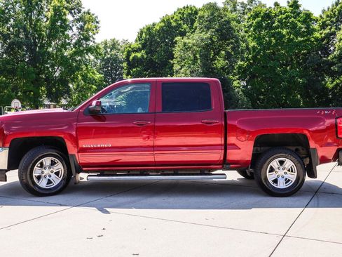 Used 2018 Chevrolet Silverado 1500 LT w/ All Star Edition AWD/4WD image 4
