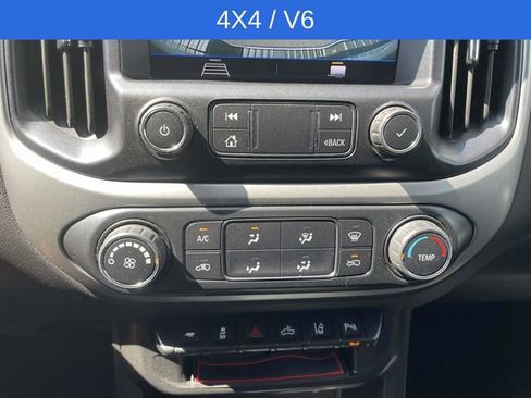 Used 2022 Chevrolet Colorado LT w/ Safety Package AWD/4WD image 30