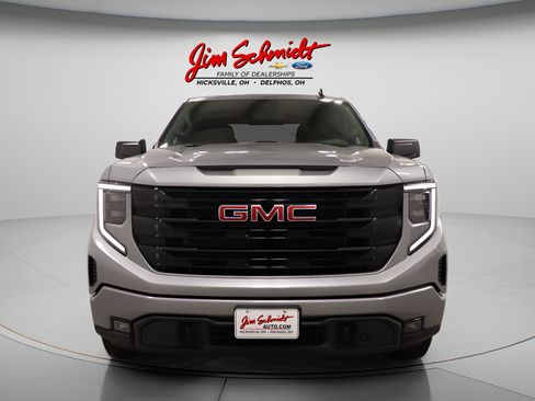 Used 2024 GMC Sierra 1500 Elevation w/ Preferred Package AWD/4WD image 3
