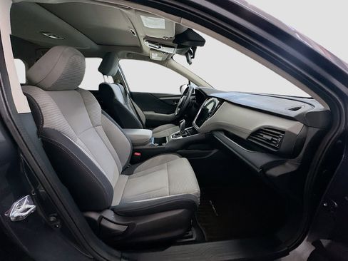 Used 2023 Subaru Outback Premium image 34