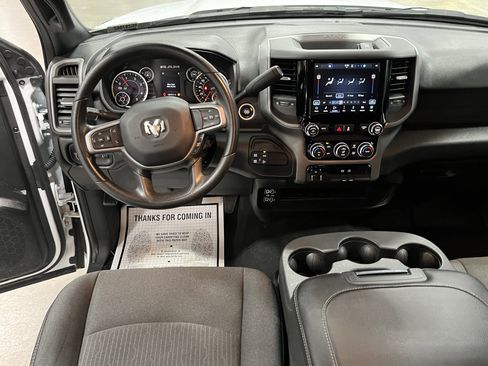 Used 2024 RAM 2500 Tradesman w/ Chrome Appearance Group AWD/4WD image 14