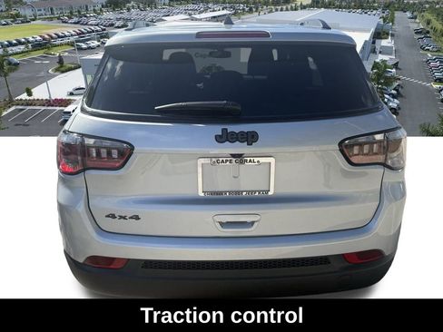 New 2026 Jeep Compass Latitude image 5