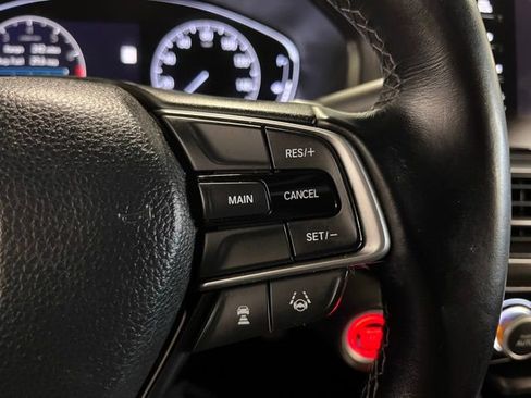 Used 2018 Honda Accord Sport image 23