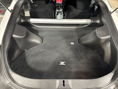 Used 2015 Nissan 370Z Coupe RWD image 25