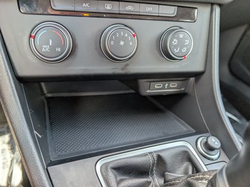 Used 2024 Volkswagen Jetta S FWD image 24